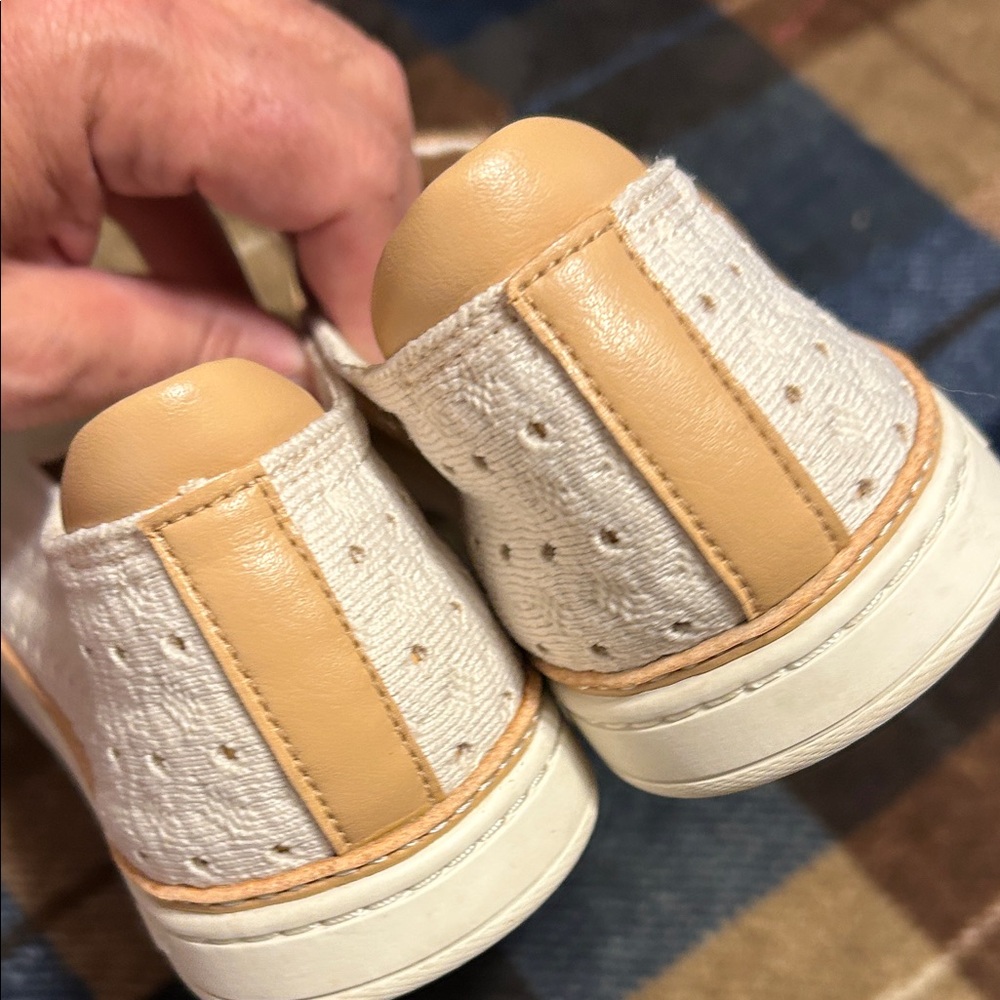 UGG Cream Perforated Flats - Picture 6 of 11